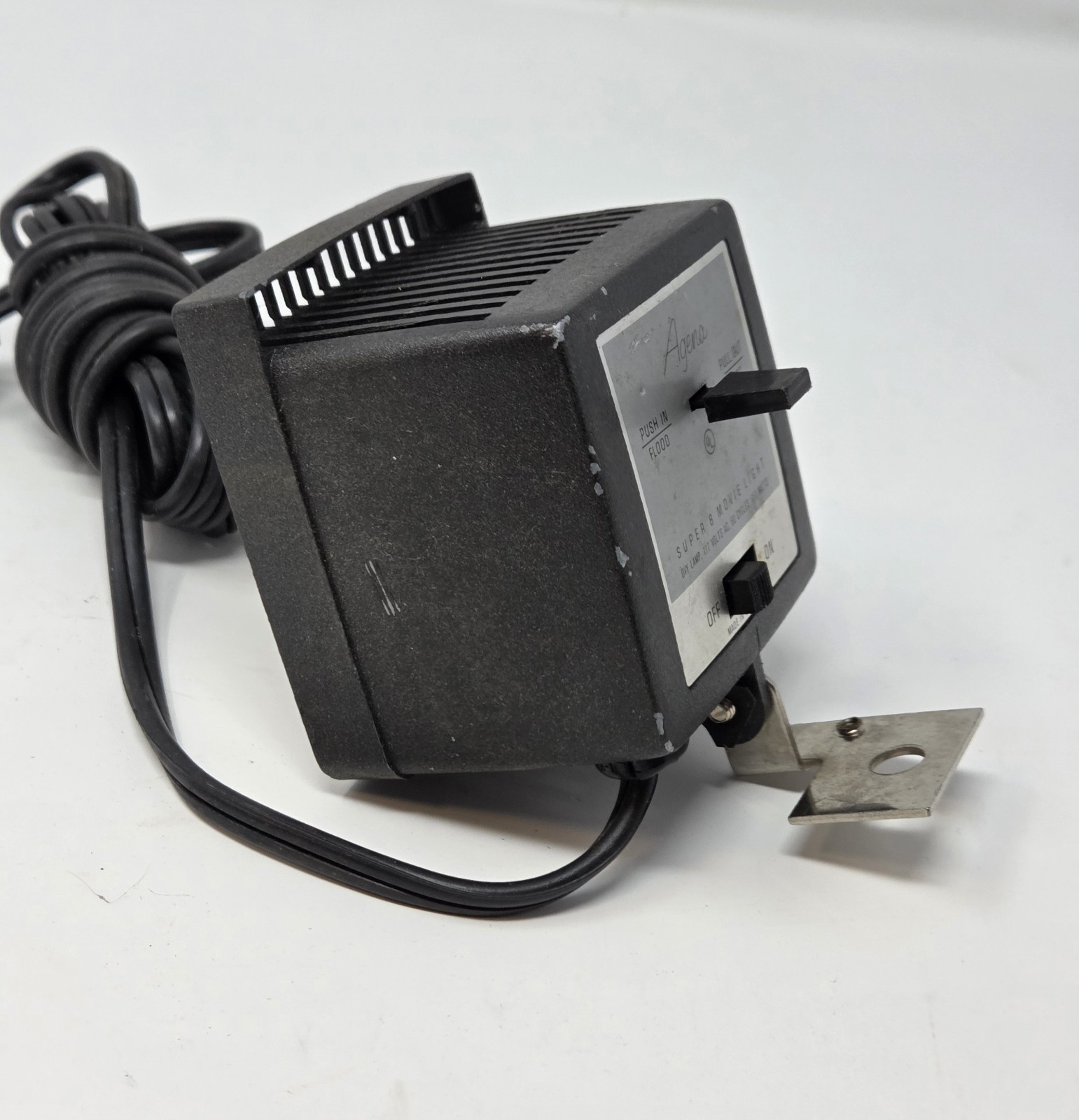 Agena Super 8 Movie Light Flood Spot 650W Vintage 1960s USA DYY Bulb Mount