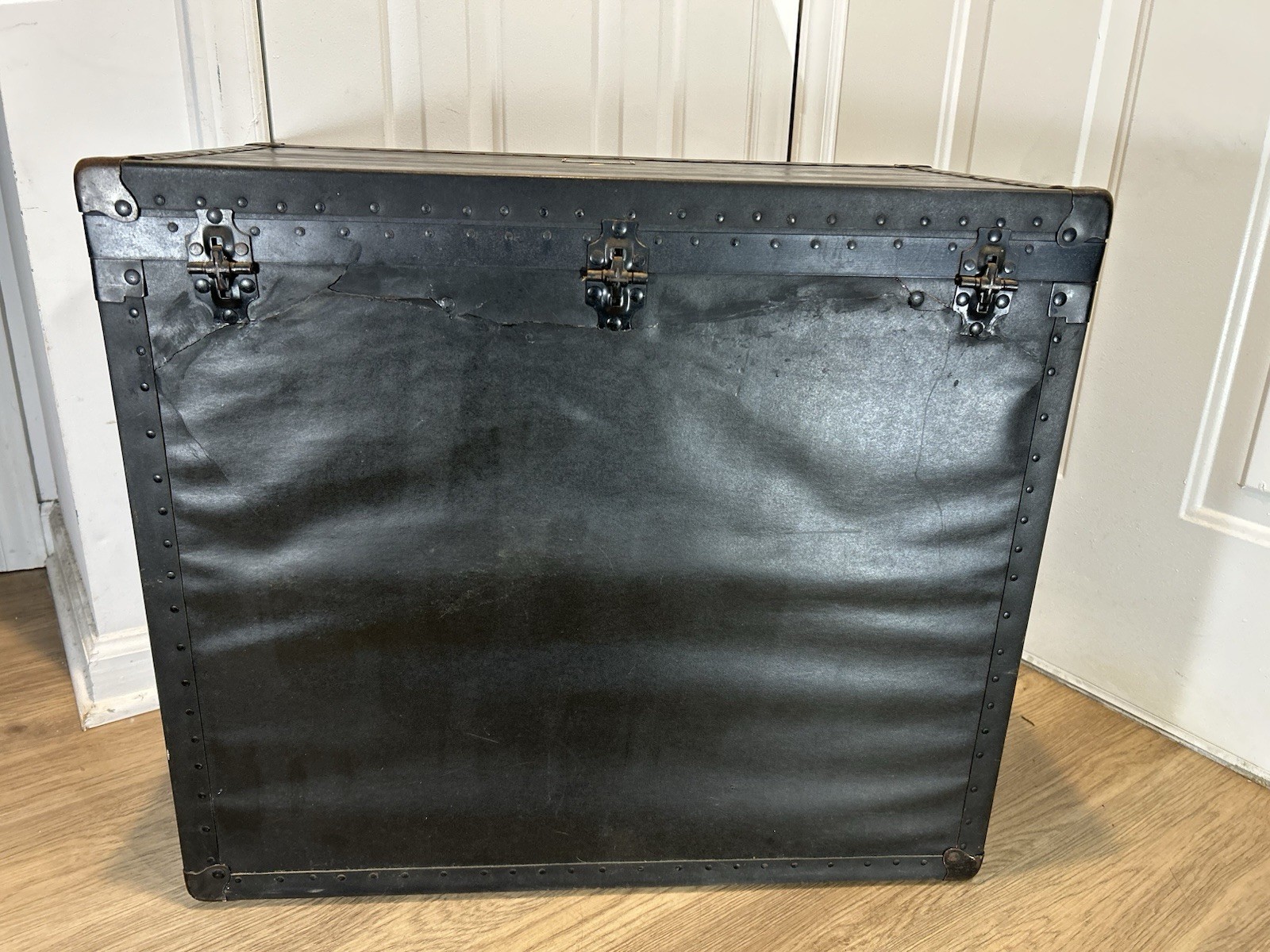 Vintage Bach Auricon Sound-on-Film Equipment Case – Hollywood CA – No. 3
