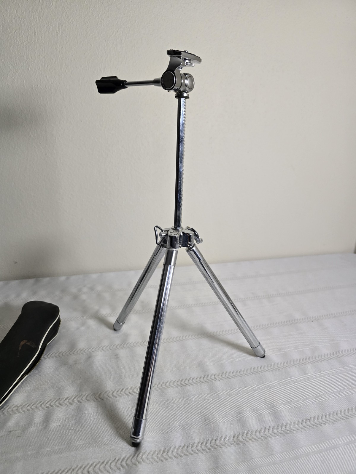 Vintage Sunset Chrome Camera Tripod With Telescoping Legs Original Case