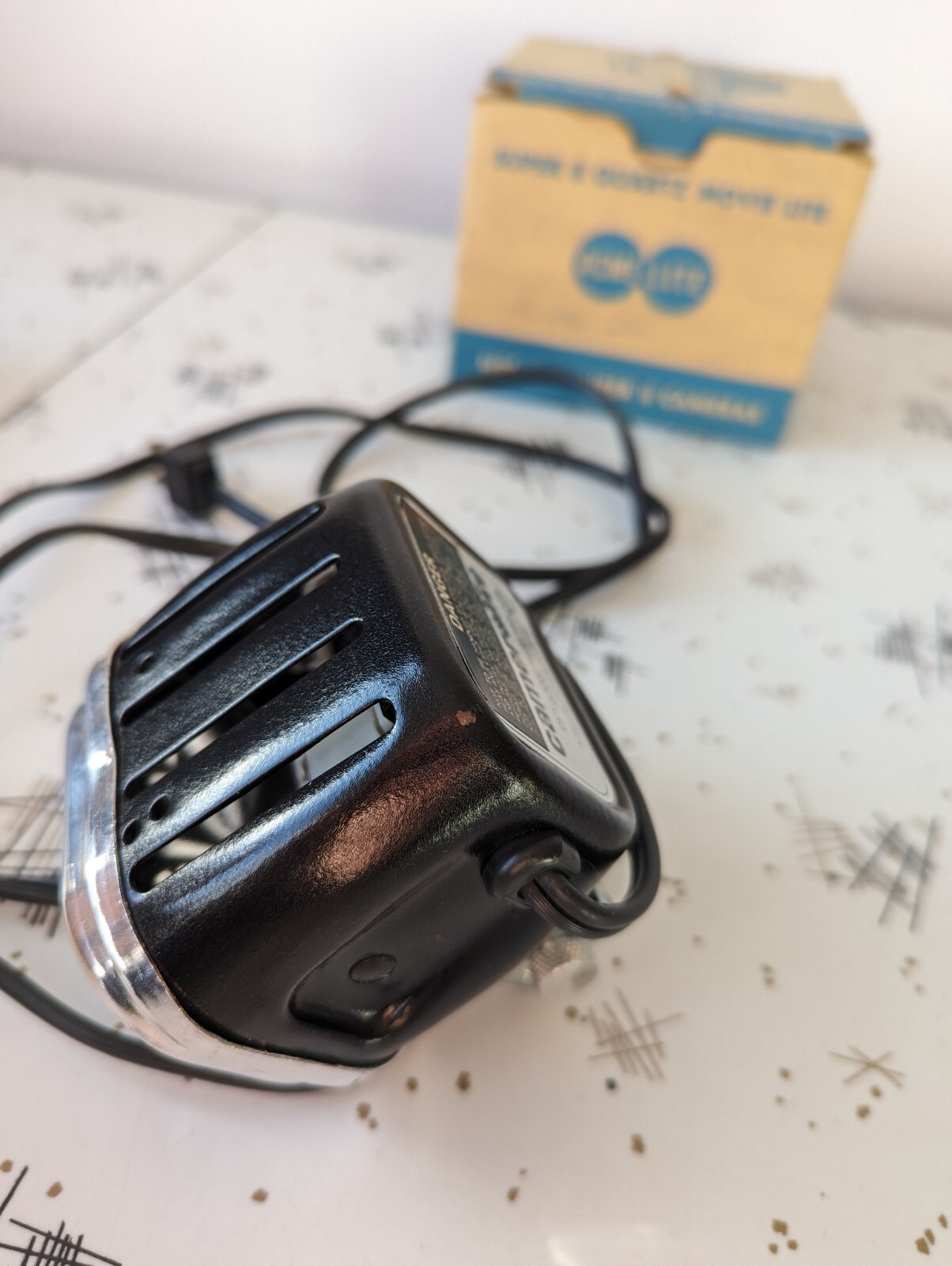 Vintage Cameralite 709 Acme-Lite Movie Camera Light for Super 8 Cameras