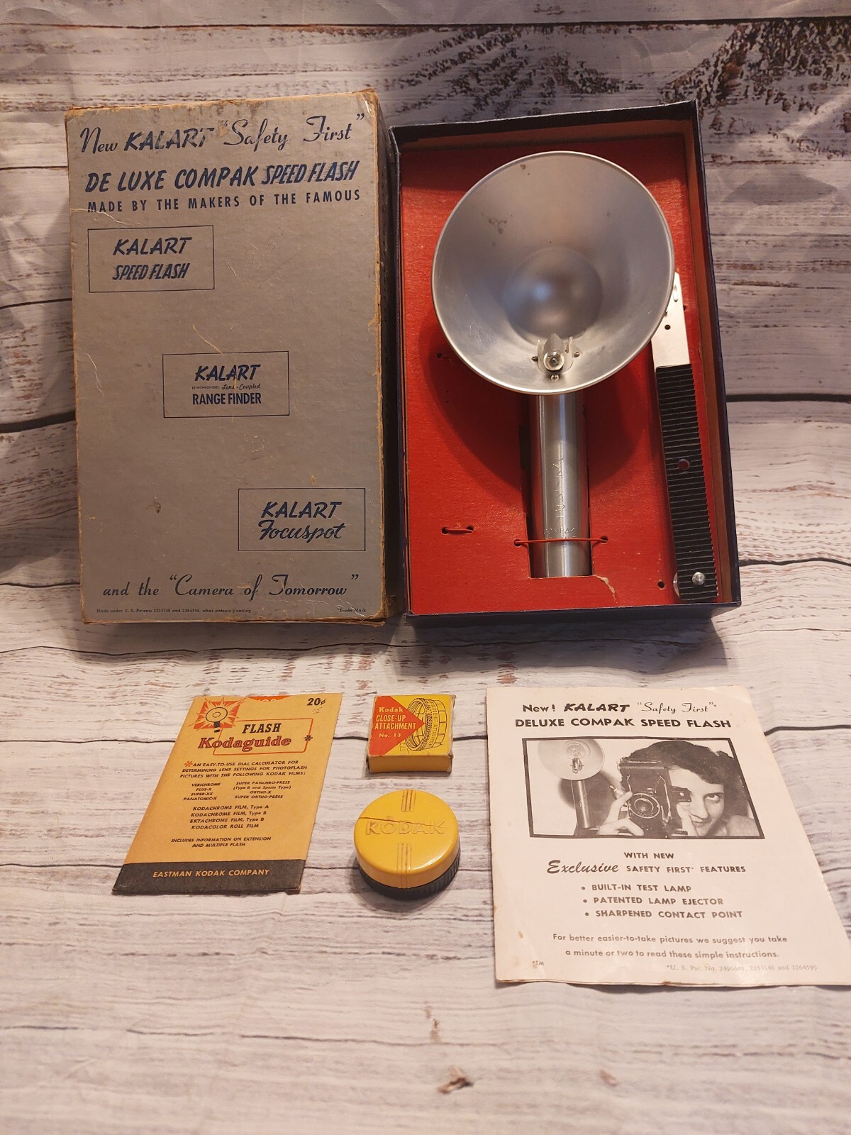Kalart Speed Flash Safety First De Luxe Compak Original Box 1950’s (O)