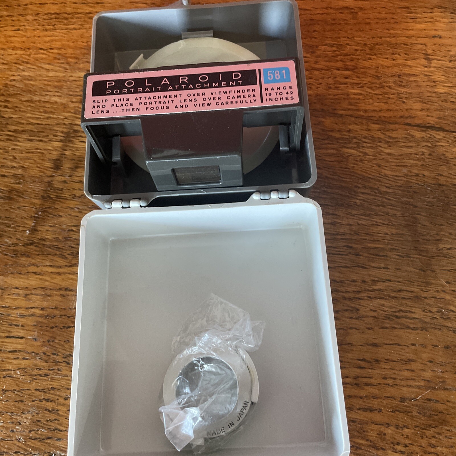 Vintage POLAROID Portrait Kit #581 For use w/ Color Pack Cameras Made In Japan