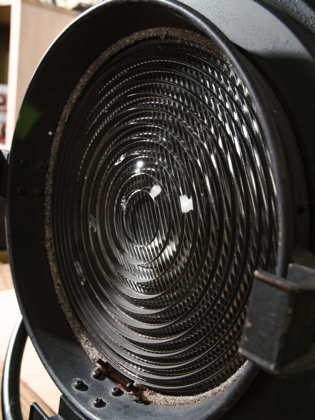 10K Hollywood Film Spotlight Bardwell & McAlister, Paramount Pictures repurposed