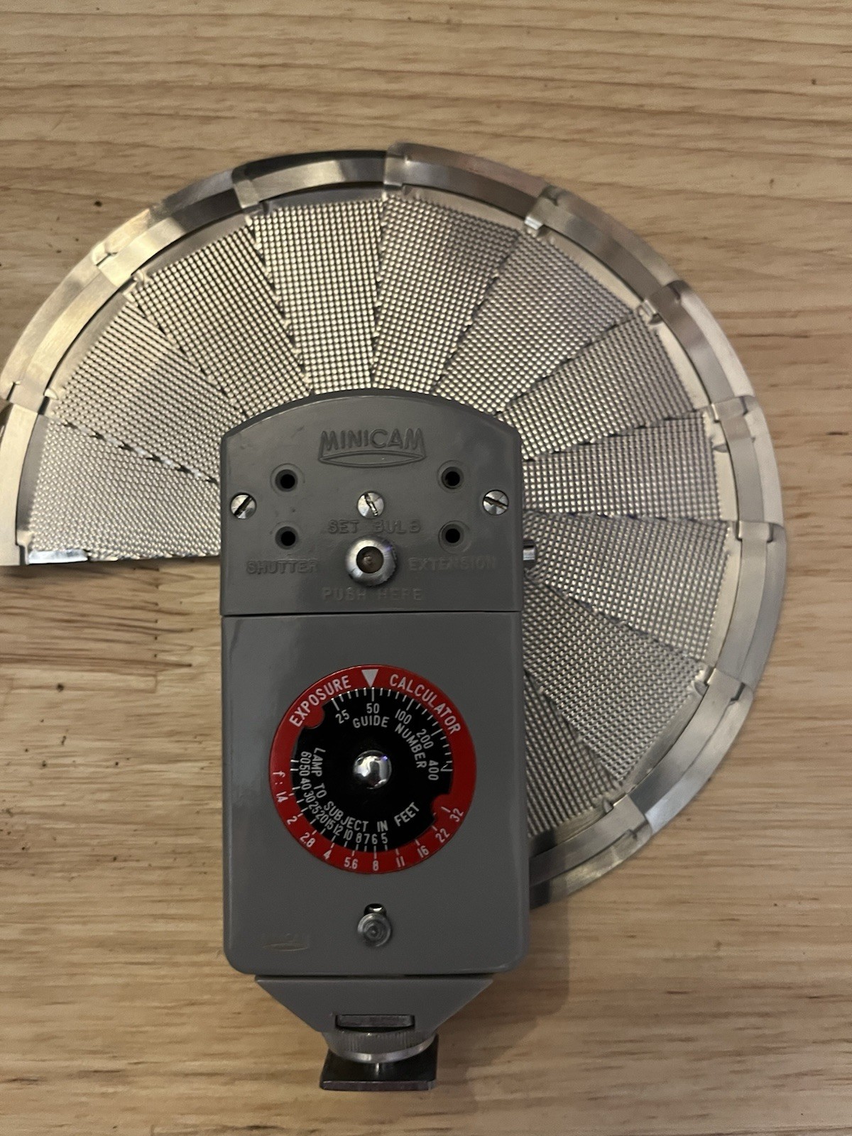 Vintage Minicam BC Pocket Flash Fan Flash With Original Case