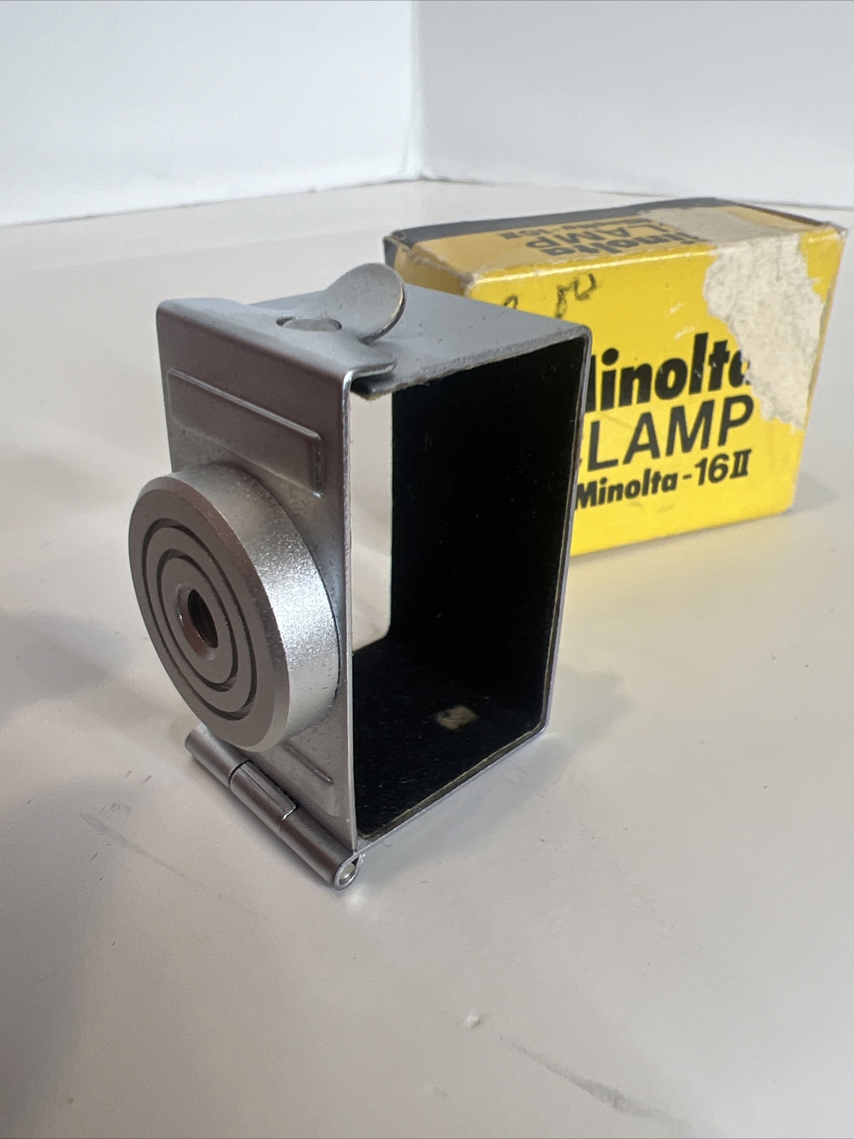 Genuine Minolta Accessory Tripod Shoe Clamp for Minolta 16 P, EE & EE II -Japan