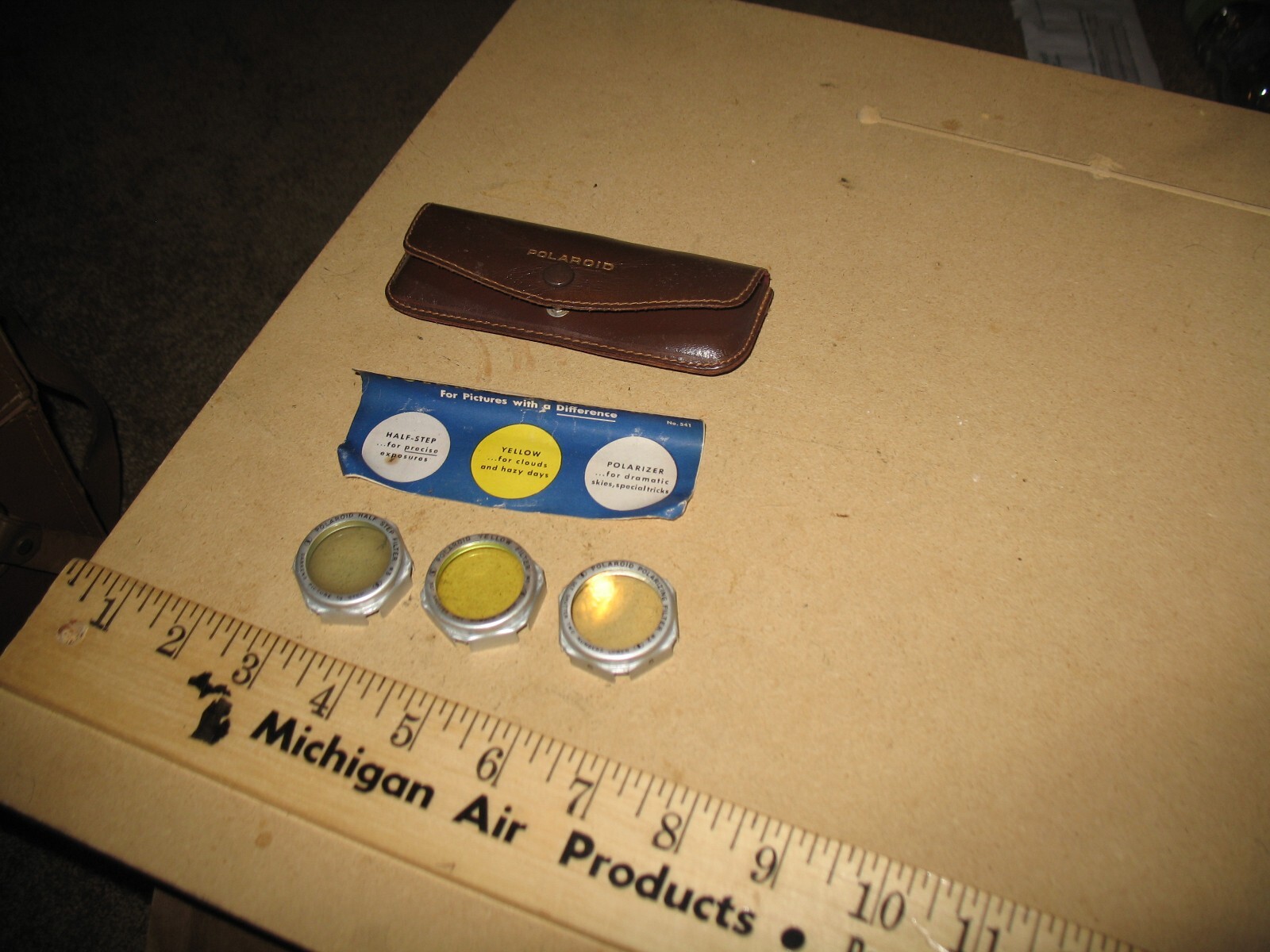 VTG POLAROID CAMERA FILTER KIT #541 HALF STEP YELLOW & POLARIZER & CASE 30-32mm
