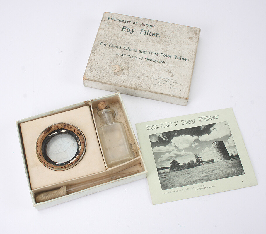 BAUSCH & LOMB BICHROMATE OF POTASH RAY FILTER, COMPLETE, BOXED!/cks/189777
