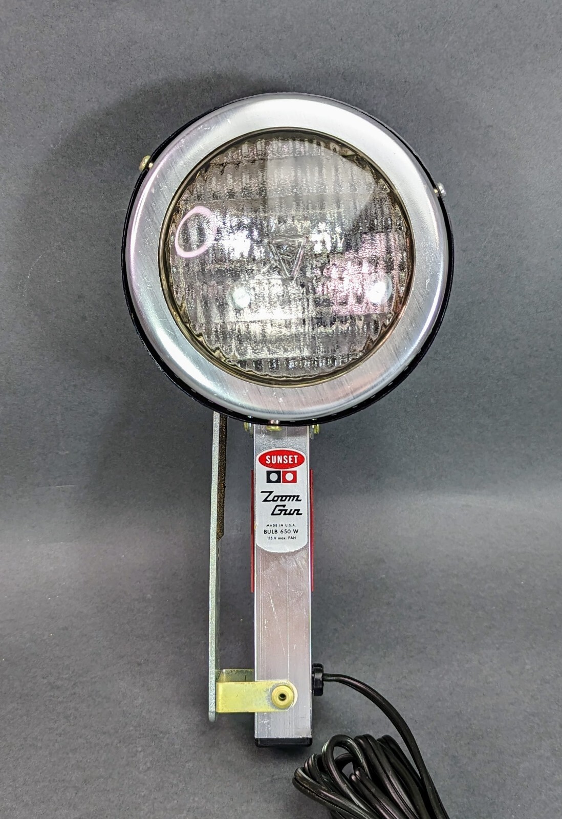 Sunset Zoom Gun UL-E20481 Vintage Camera Light w/ Original Box **WORKING**