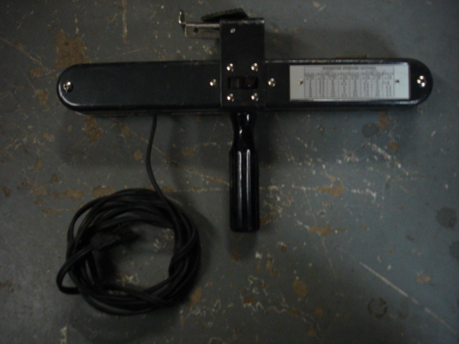 Vintage Remsel Industries 2-Lamp Light Bar, Chicago Illinois.