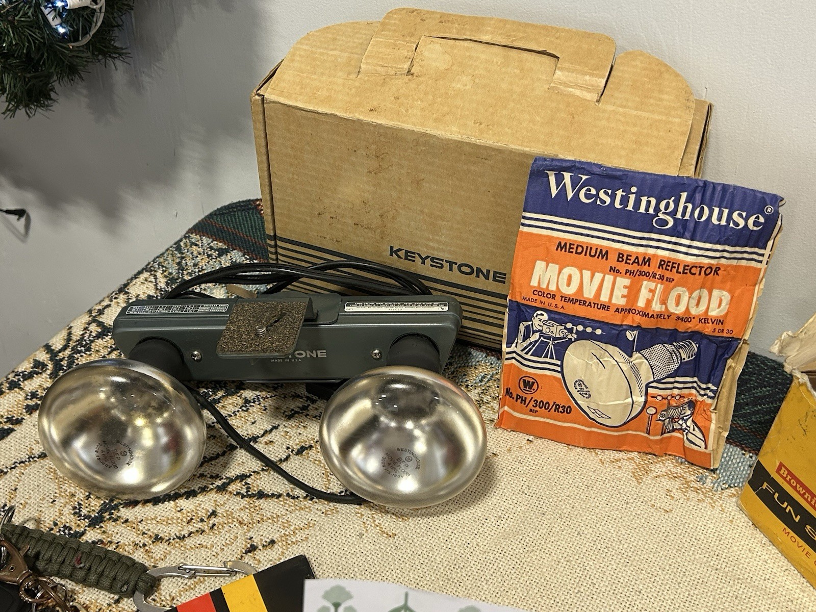 Keystone Movie Flood Light Kit w/ Box Westinghouse Medium Beam Reflectors