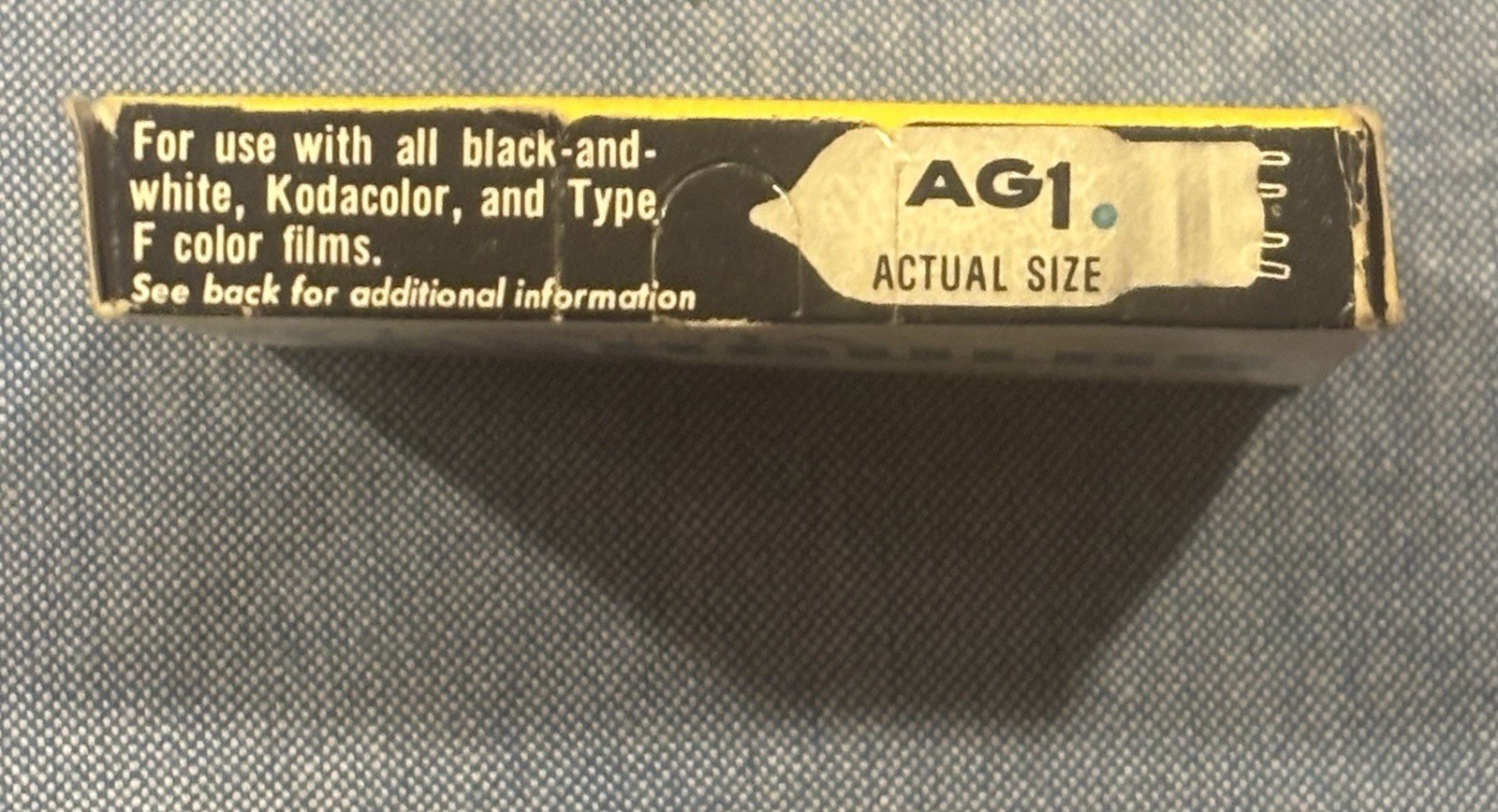 Sylvania Flashbulbs Blue Dot AG1 12 Pack Box. Only 11 Bulbs Plus Original Box