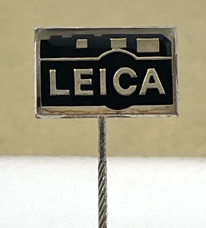 Vintage Leica Camera Hat Lapel Or Stick Pin Black Enamel Gold Tone Metal Logo