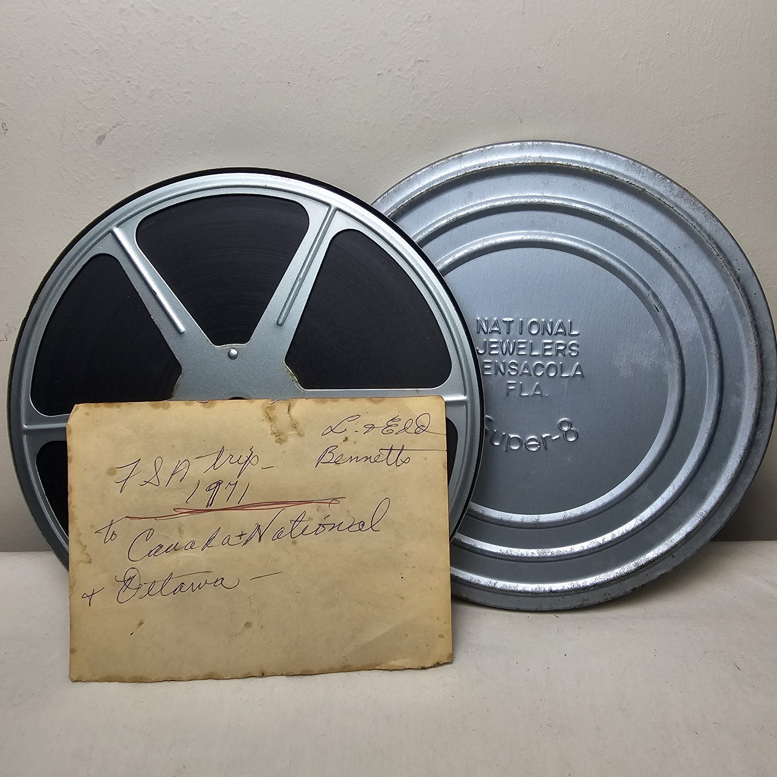 3x Lot 7” 8mm Metal Film Reels w/ Canisters 2 Empty 1 Mystery Content 400ft Cans