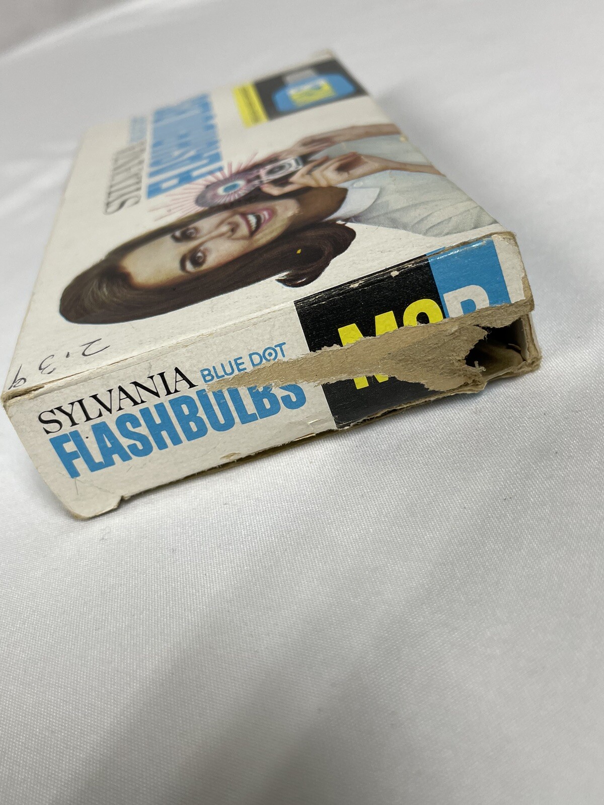 Sylvania Vintage Blue Dot Flash Bulbs M3B And M2b