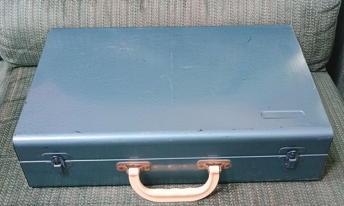 Vintage Mobilite Spot Light 4 Bulb Bar for Photography w/Metal Case