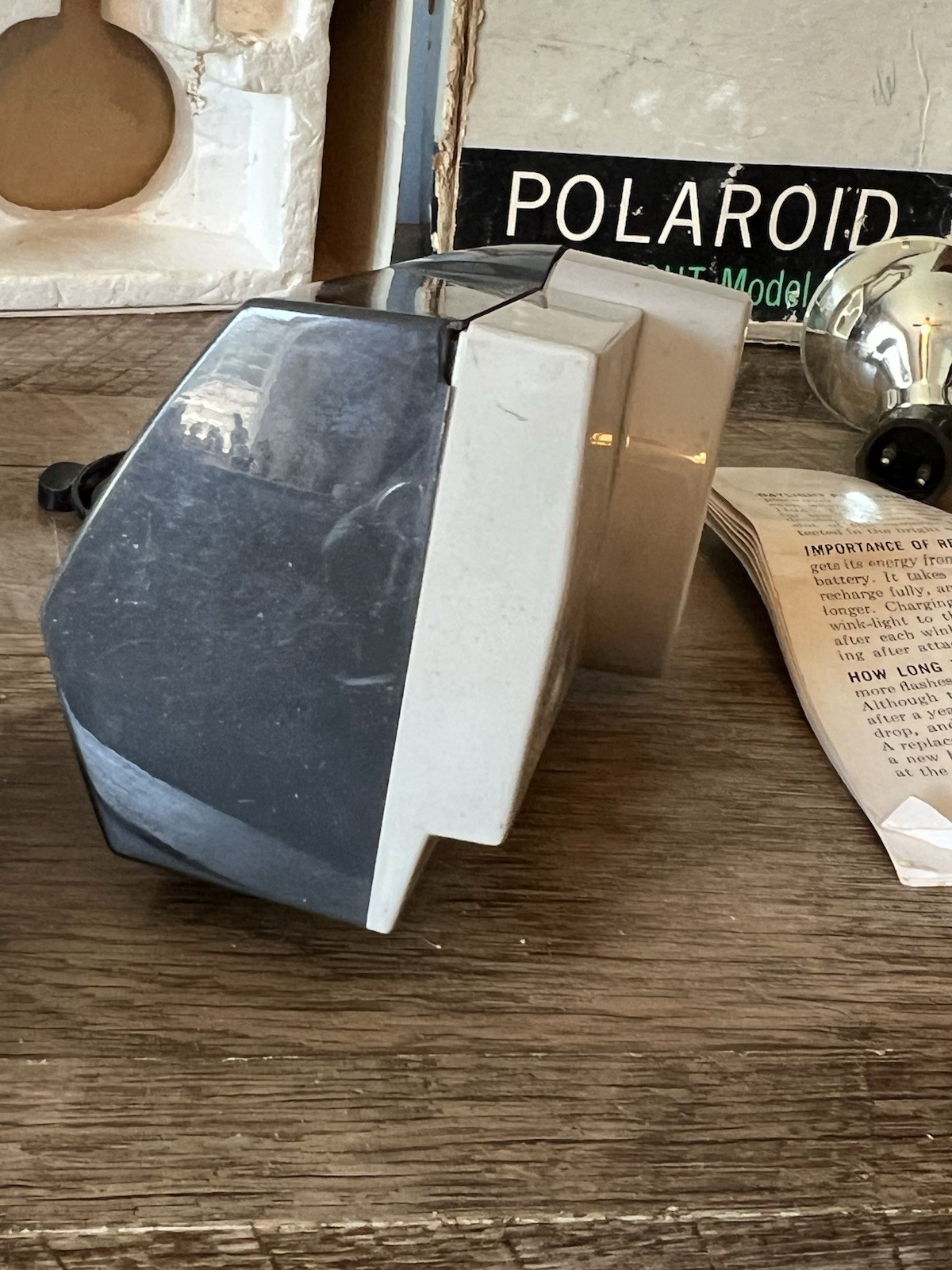 Polaroid Wink Light Model 250 *Untested* 110A Vintage Retro Camera Flash w/ Box