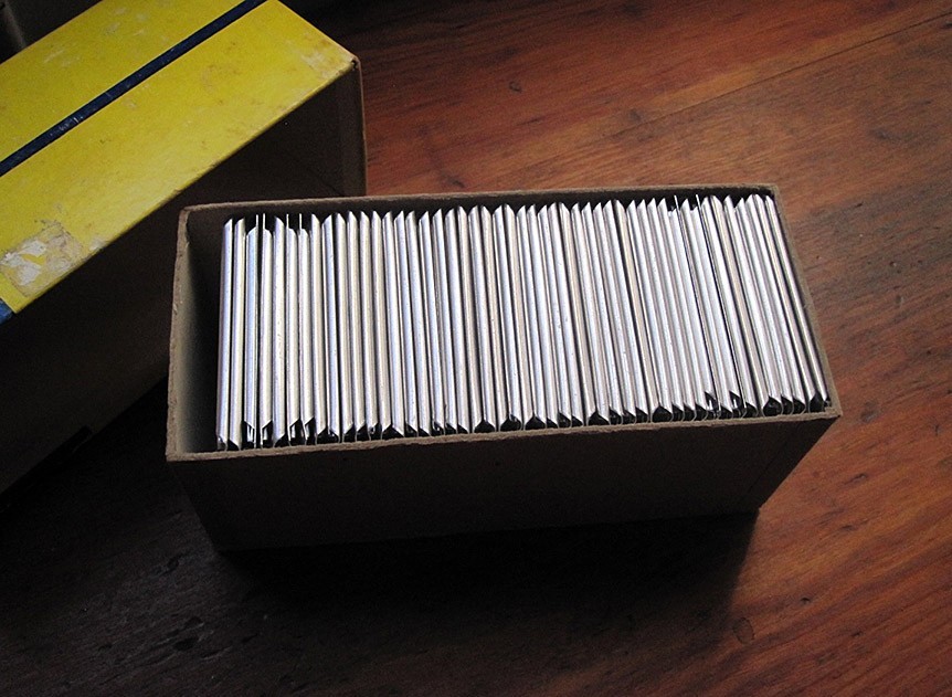 Davidson Star D 2 1/4 x 2 1/4 Vintage Metal Slide Binders glass craft organize