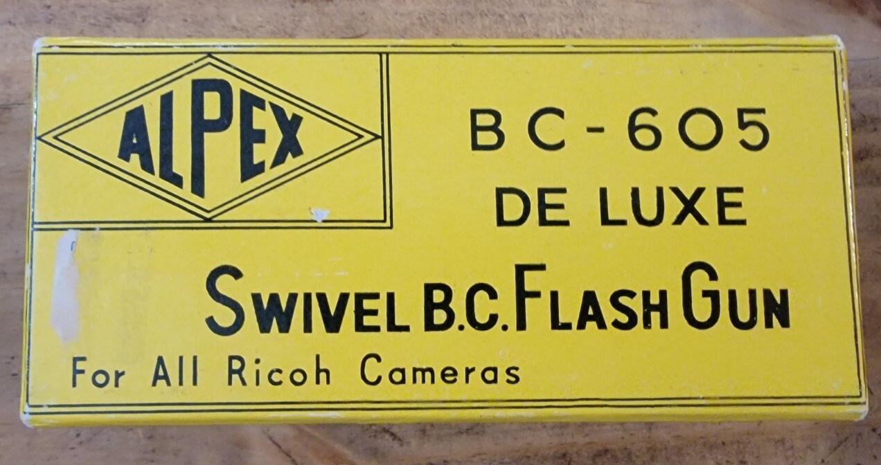 Alpex BC-605 DeLuxe For All Ricoh Cameras