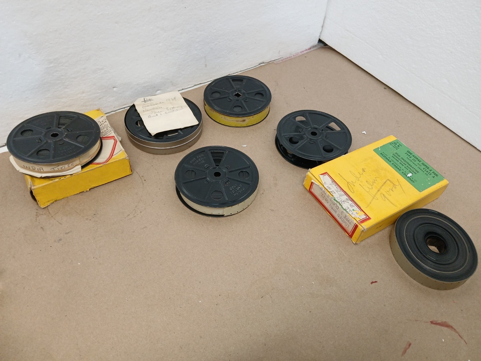 Lot of 5 Vintage 16mm Metal Film Reels with Film Early Home Movies Estate Find