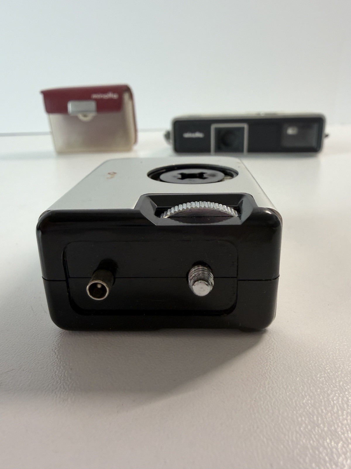 Vintage Minolta – 16 Model-P Camera & MG-S Cube Gun