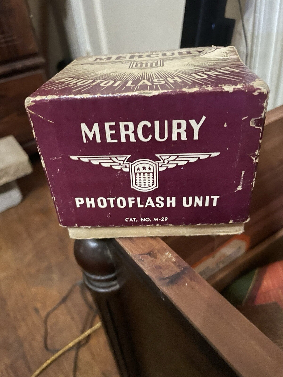 Mercury photoflash unit cat no. M-29