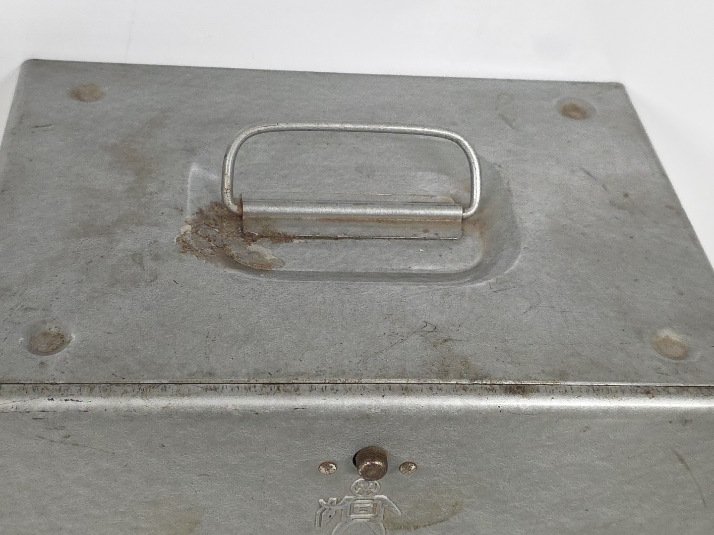 Brumberger Reel/Reel Metal Storage Case With Pop Out Tabs & 12 Empty Canisters
