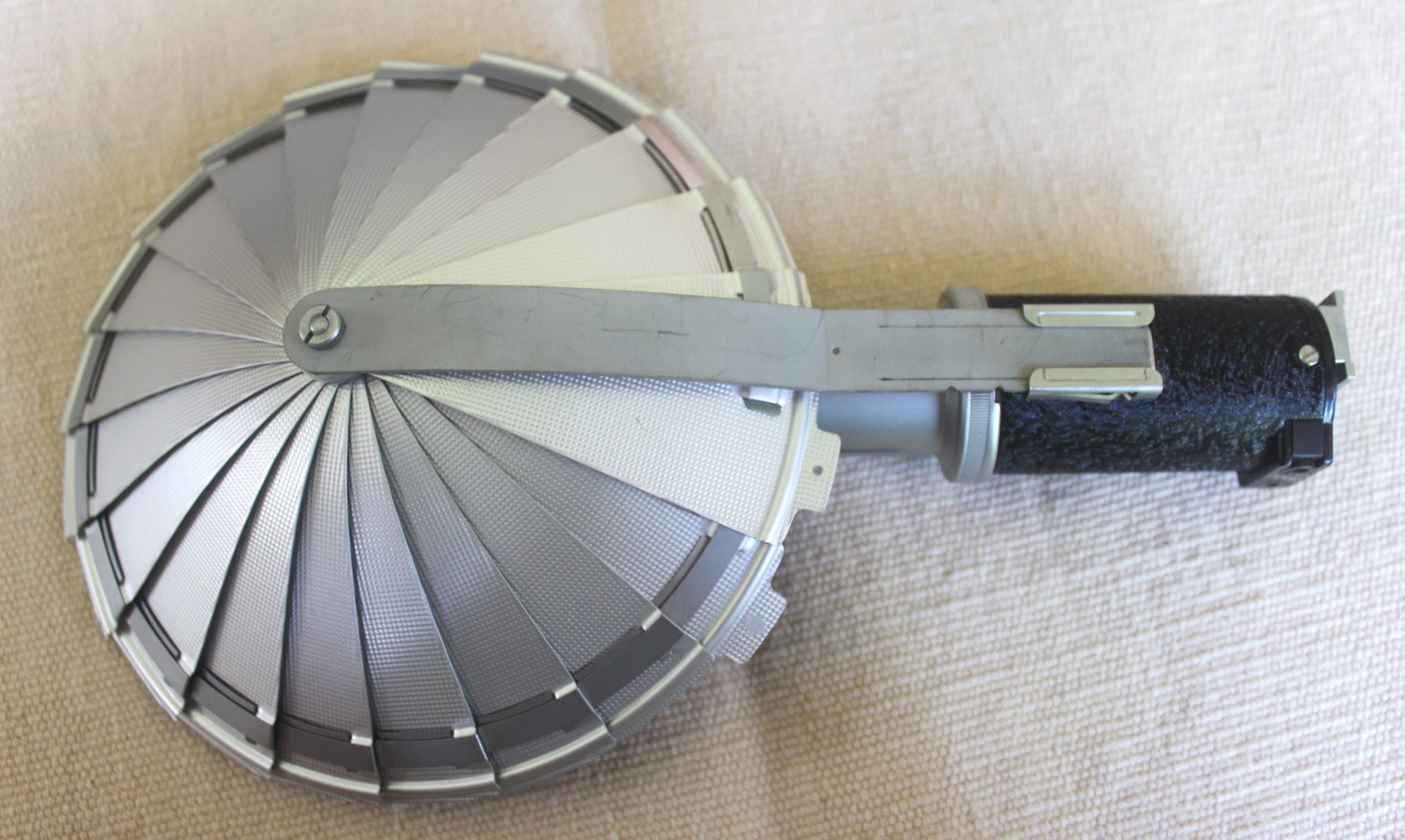Vintage E. Leitz Wetzler Synchronblitzer Flash Unit/Boot for Leica