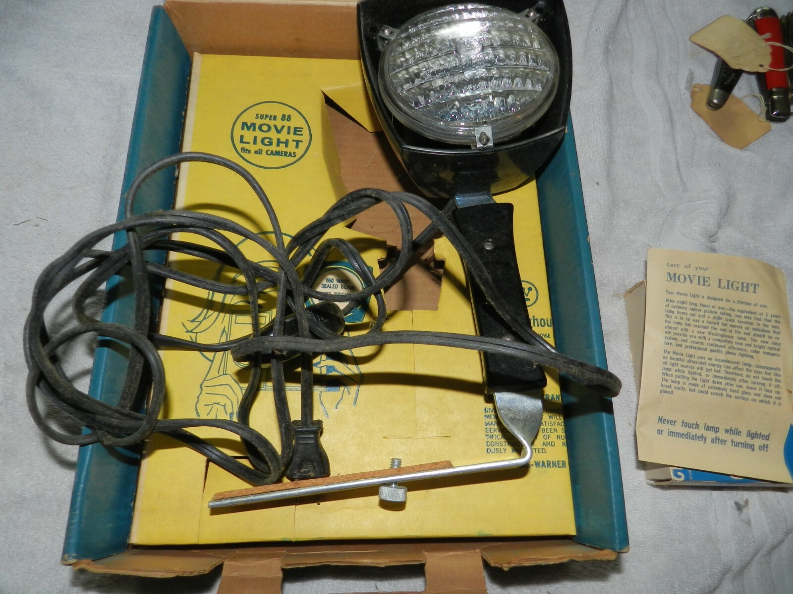 Vintage Super 88 650 Watt Sealed Beam Movie Light w/Original Box by Westinghouse