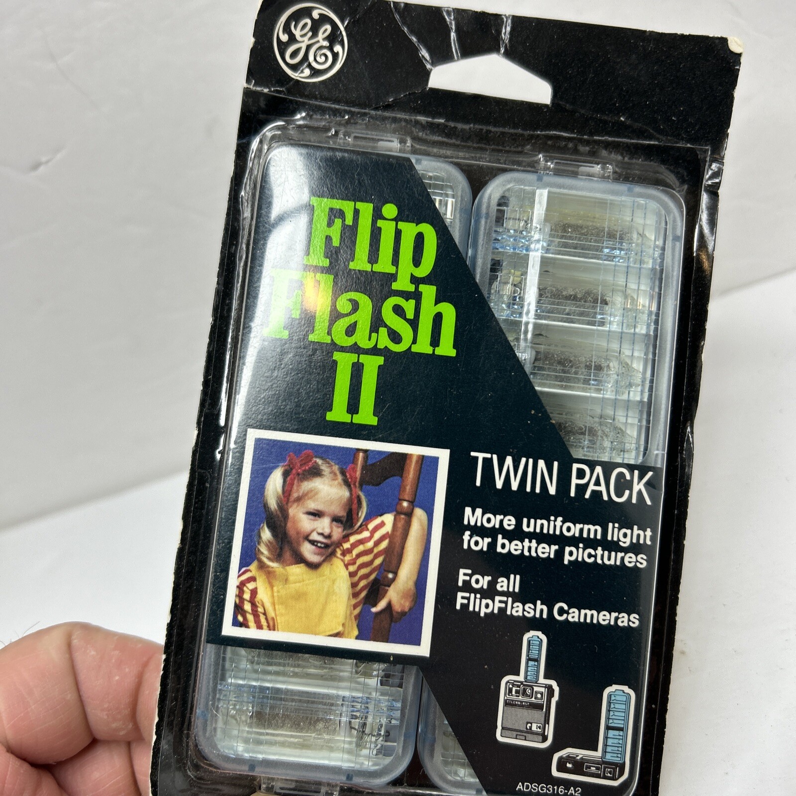 Ge Flip Flash II Twin Pack. New Old Stock