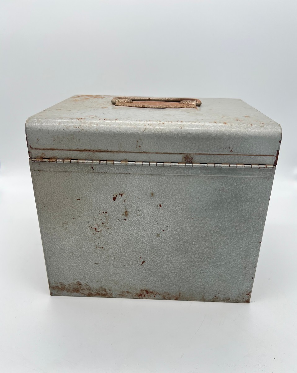 Vintage Brumberger Metal 8mm Film Reel Storage Case w/ 6 Reels