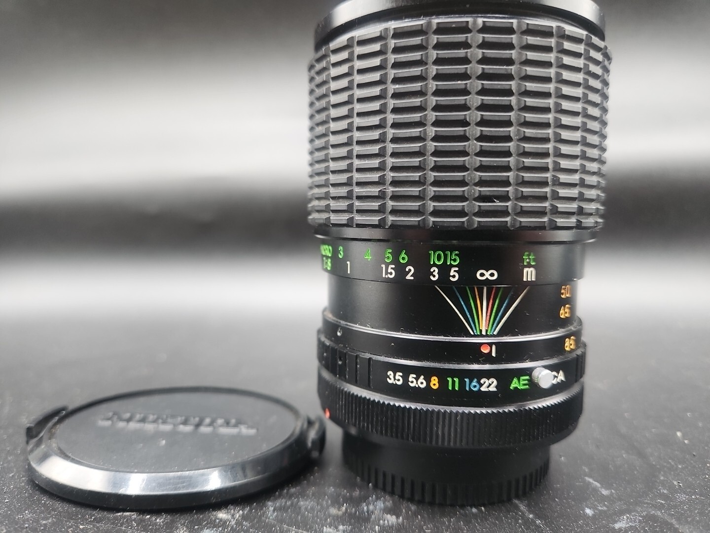 Nikura MC Auto Zoom 1:3.5 28-85mm lens Un-TESTED