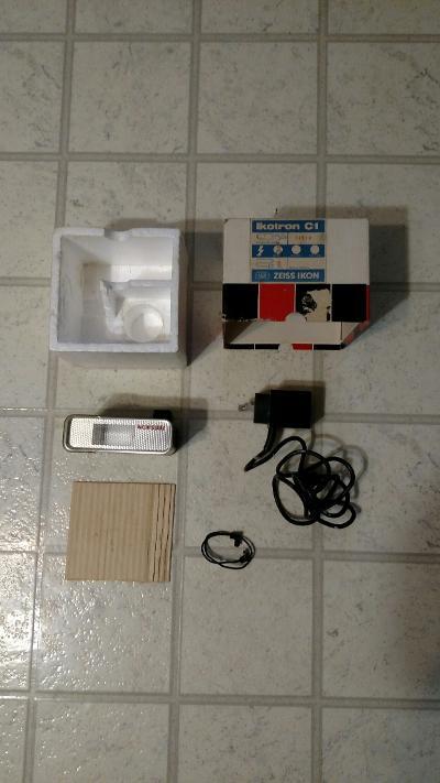 Vintage Zeiss Ikon – Ikotron C1 Film Camera Flash Box/ Stocko U170 Normal 8 Reel