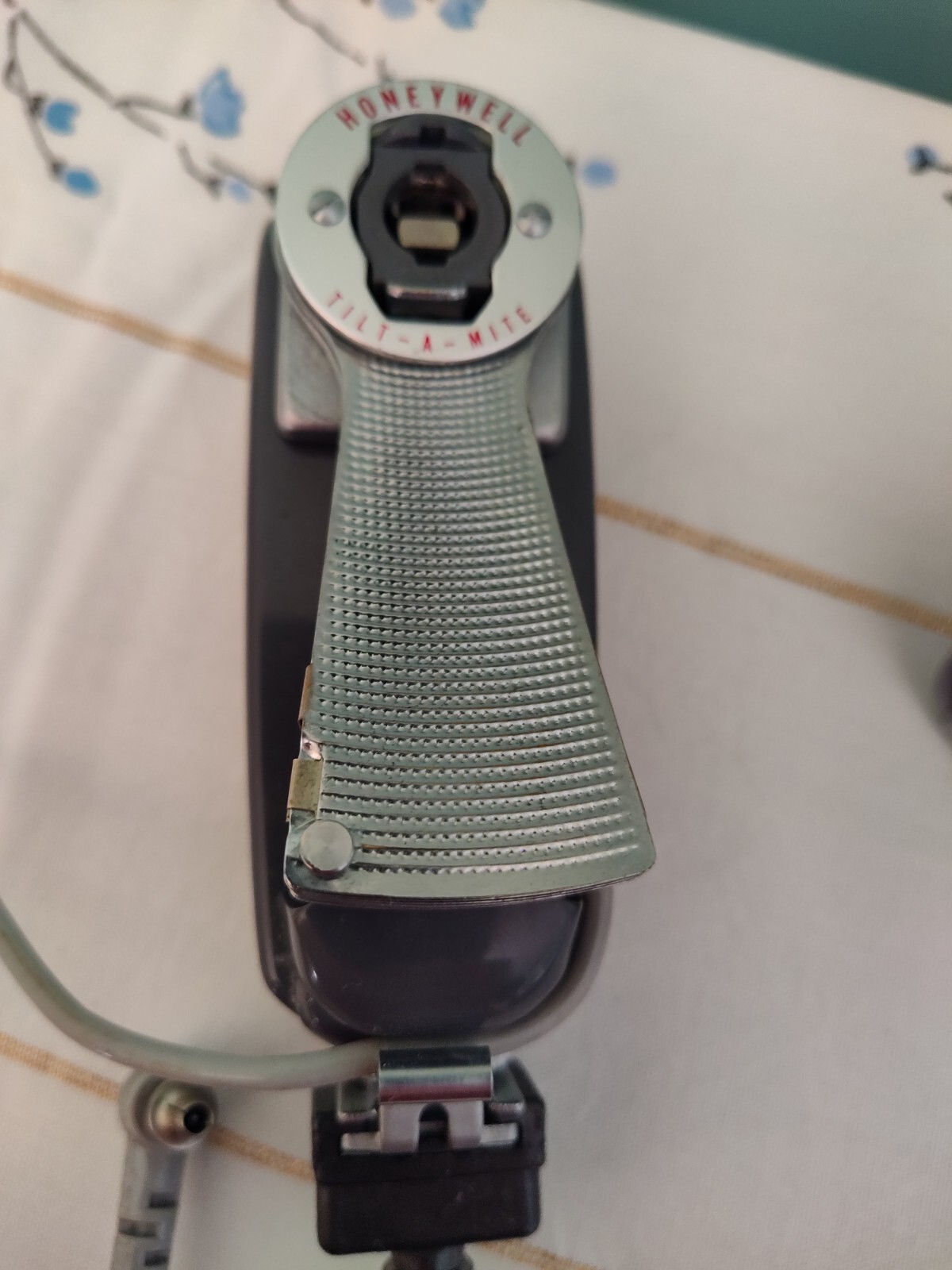 Honeywell Tilt-A-Mite Camera Equipment Flash Collapsible Fan untested + BONUS