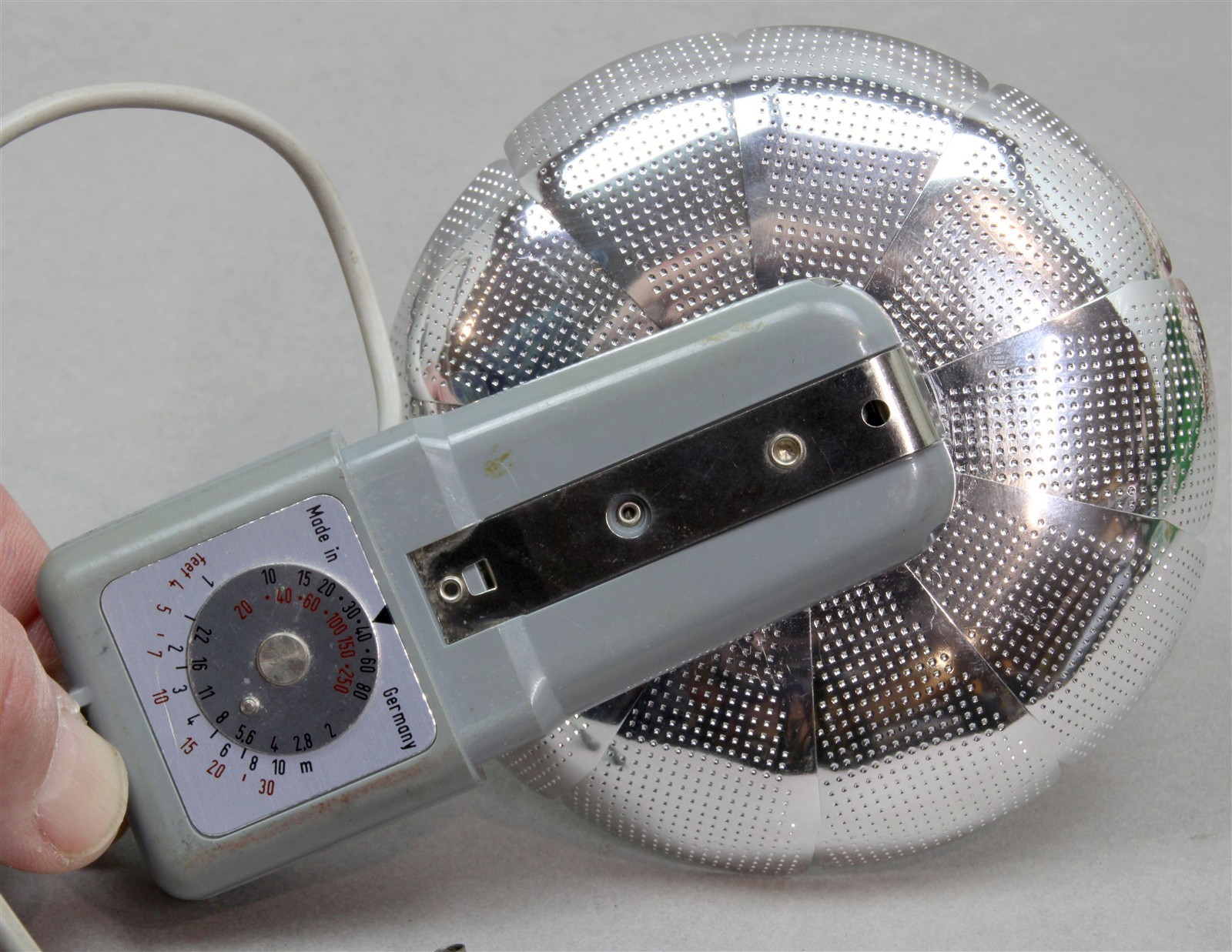 Vintage Flash Attachment Zeiss Ikon IKOBLITZ 4 Cold Shoe Mount Made in Germany
