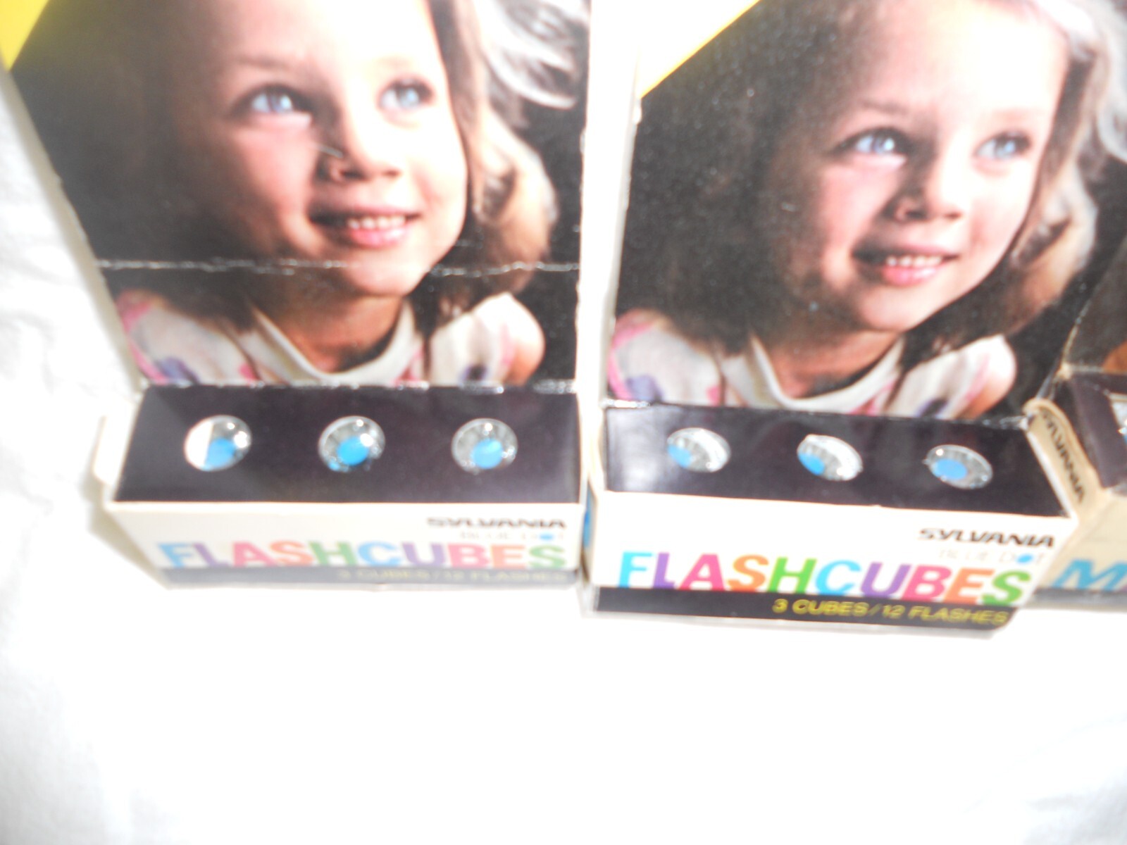 LOT OF VINTAGE3 PACKS SYLVANIA CUBES BLUE DOT FLASHES CUBES