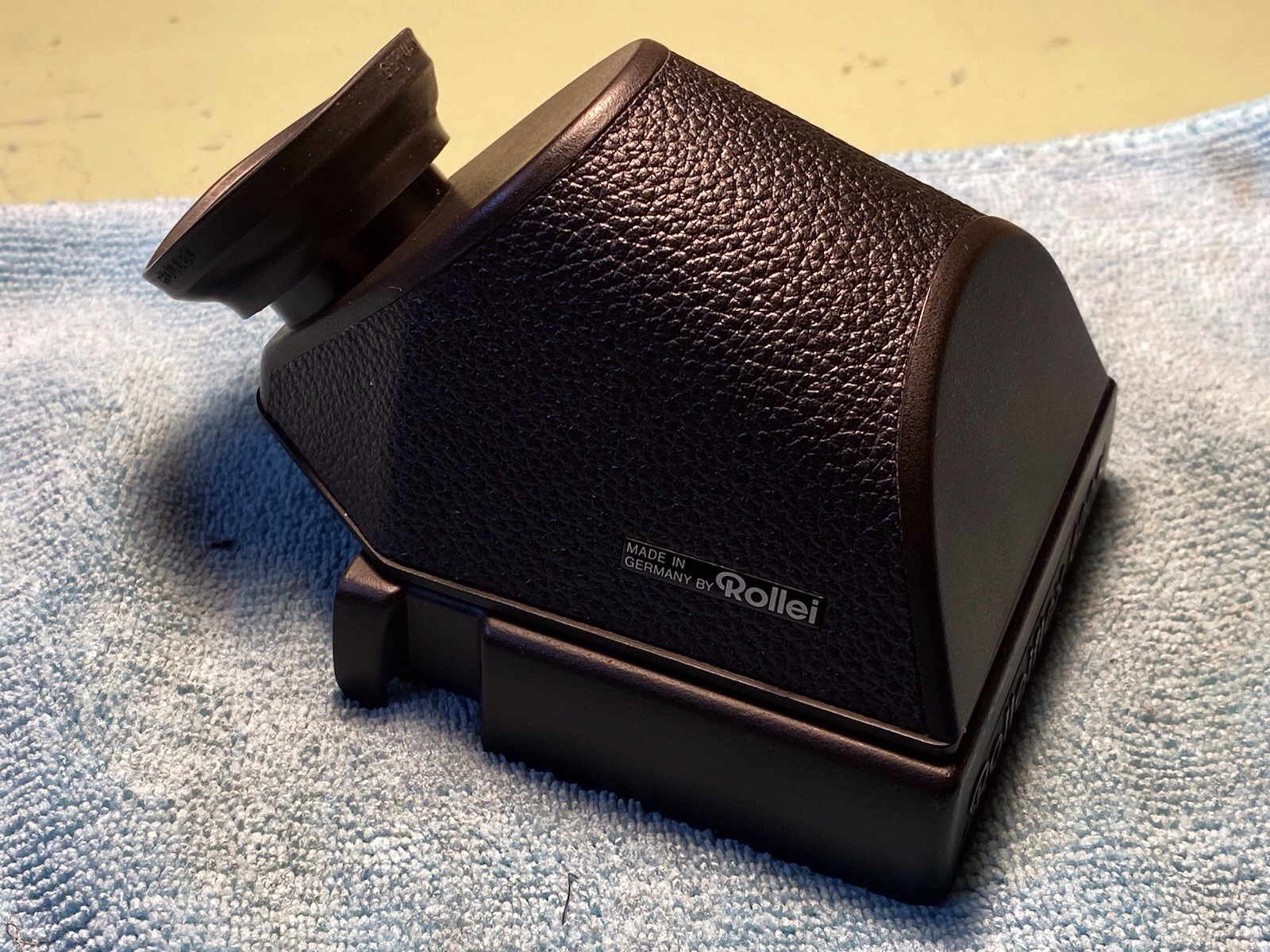 Original Rollei 6006 45- degree Prism Finder. Excellent! Used.
