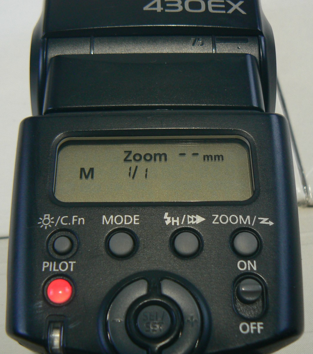 Canon Speedlite 430EX Camera Hot Shoe Flash w/Slide Out Diffuser- Works TESTED