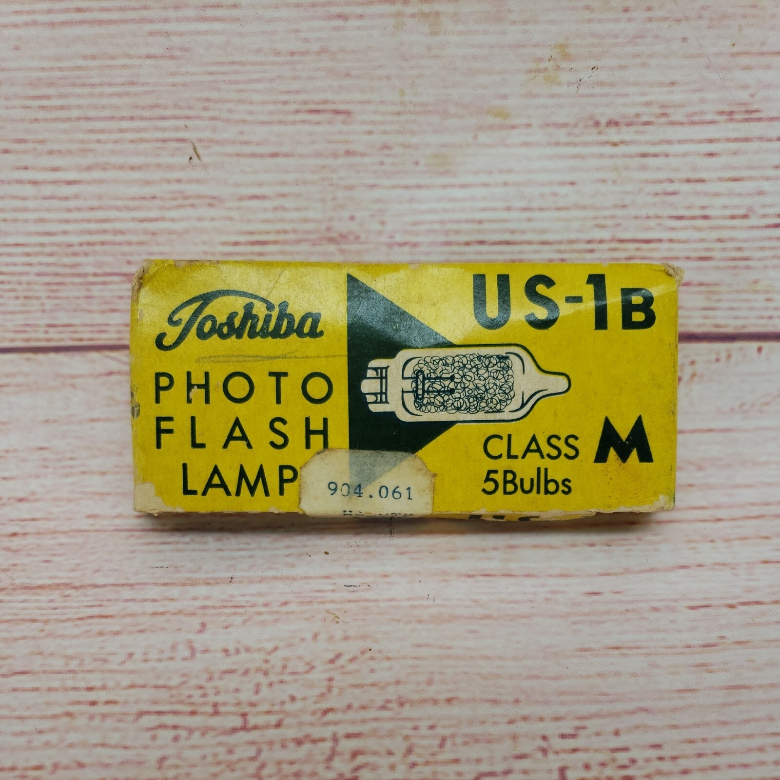 Vintage Toshiba Photo Flash Lamp US-1B Class M 5 Bulbs
