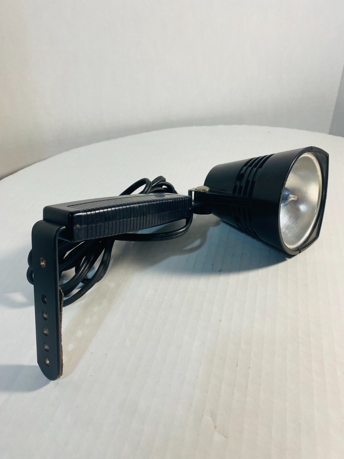 Vintage 1960’s SV Smith-Victor Movie Light Model Q-1U for Super 8 Movie Cameras.
