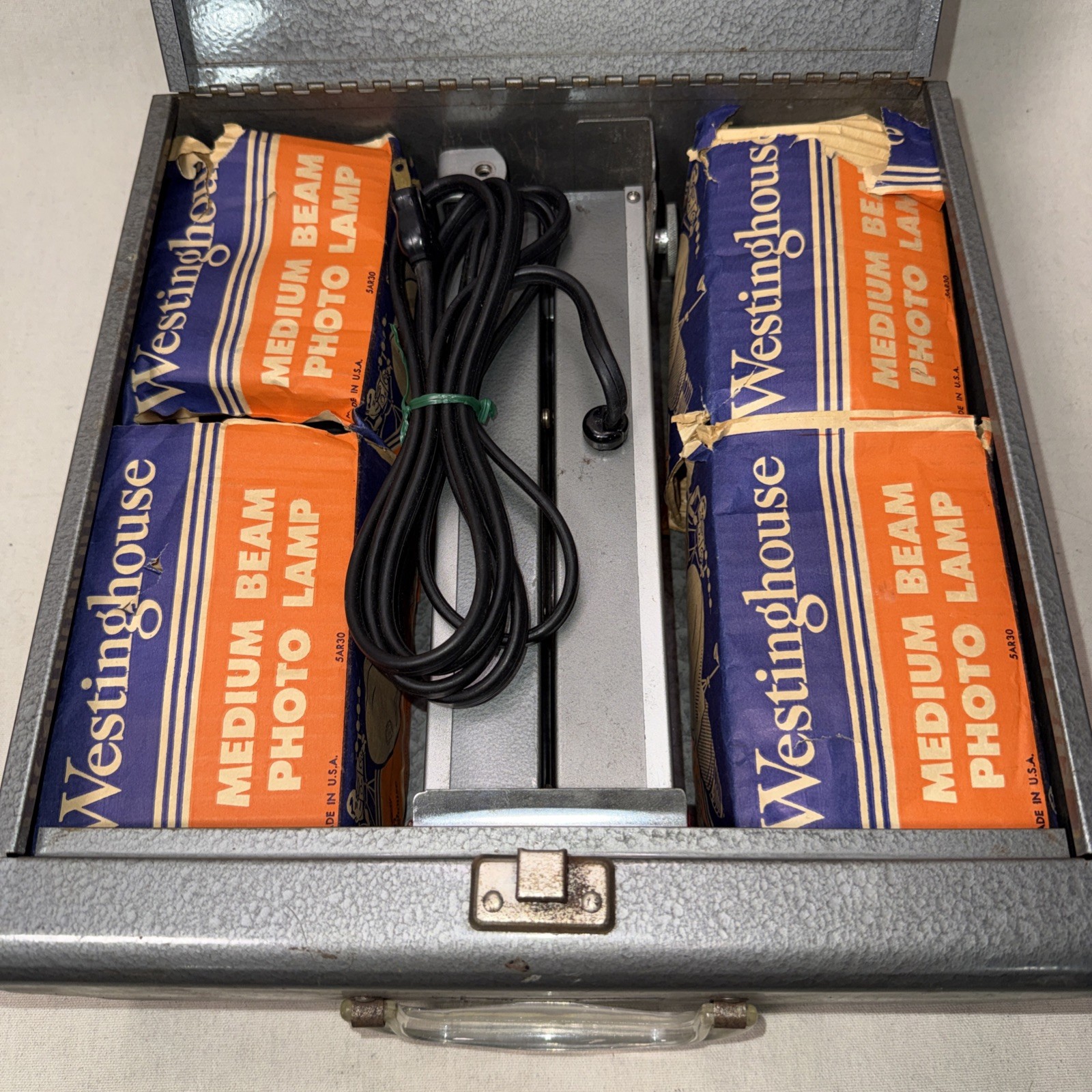 Vintage Tower Sears Roebuck Movie Light Bar Model 6673 Photo Lamp Kit