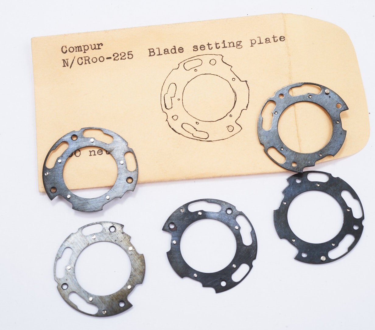 Compur #00 1110 Shutter Blade Setting Plate #225 Original Part New Old Stock