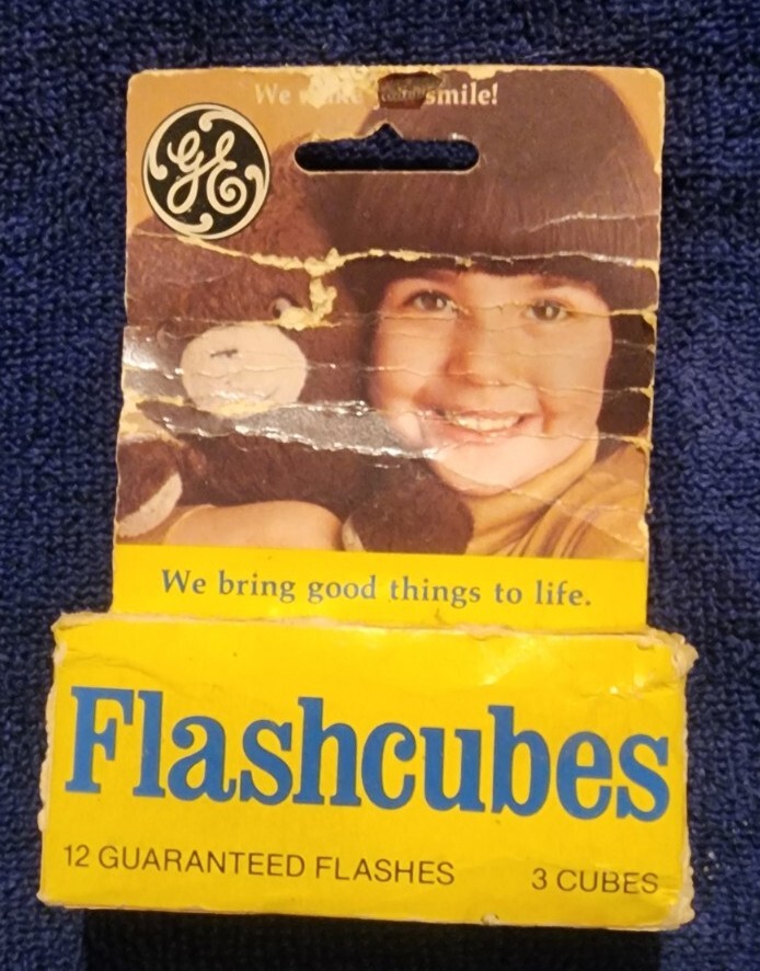 Vintage General Electric Flashcubes Pack of 3 Cubes 12 Flashes Made in USA