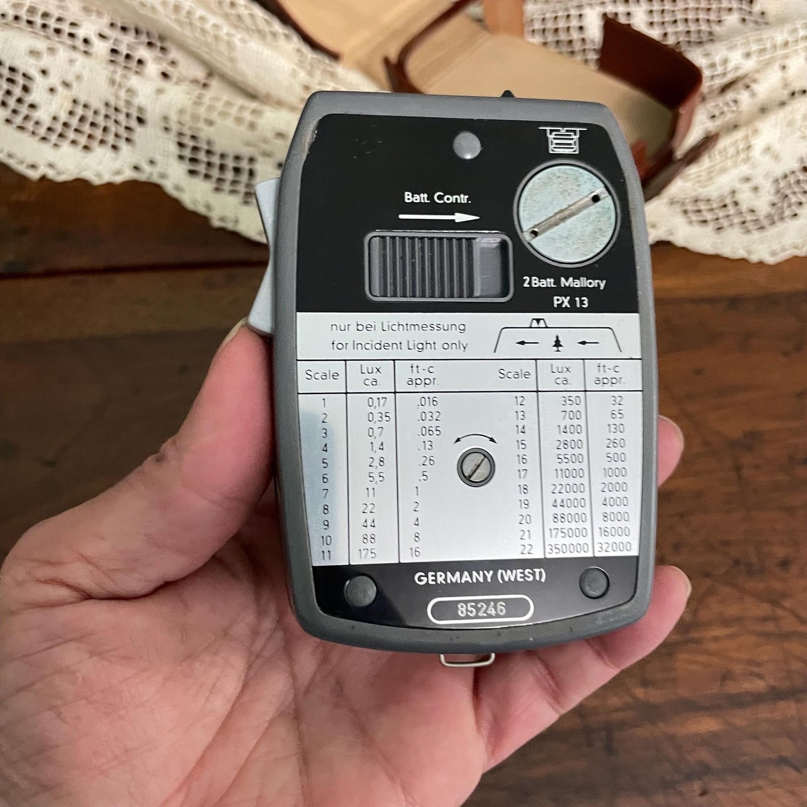 Vintage Gossen Lunasic Camera Color Finder Light Meter in Leather Case