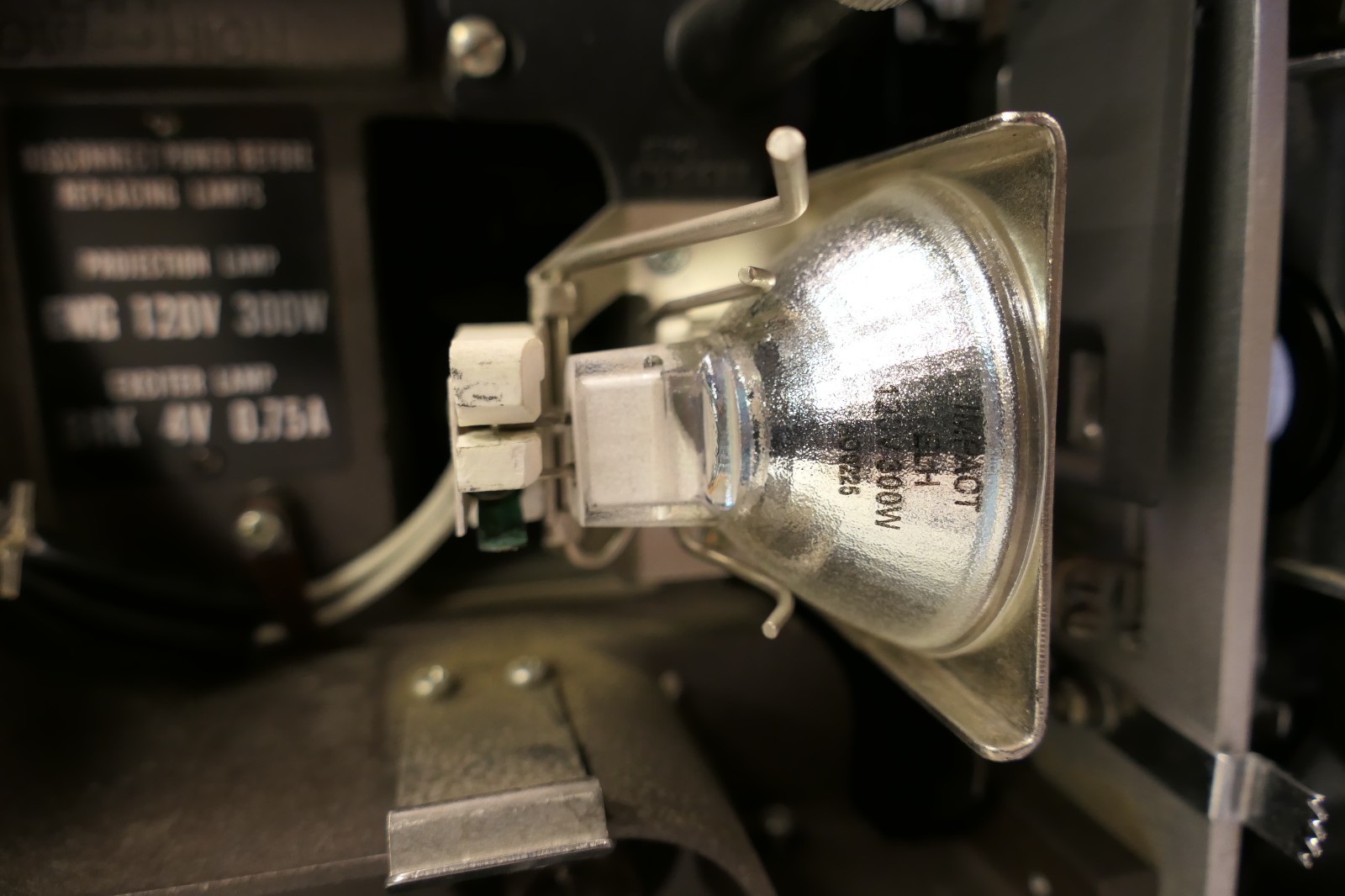Eiki Sl 0 Super 16mm Movie Projector