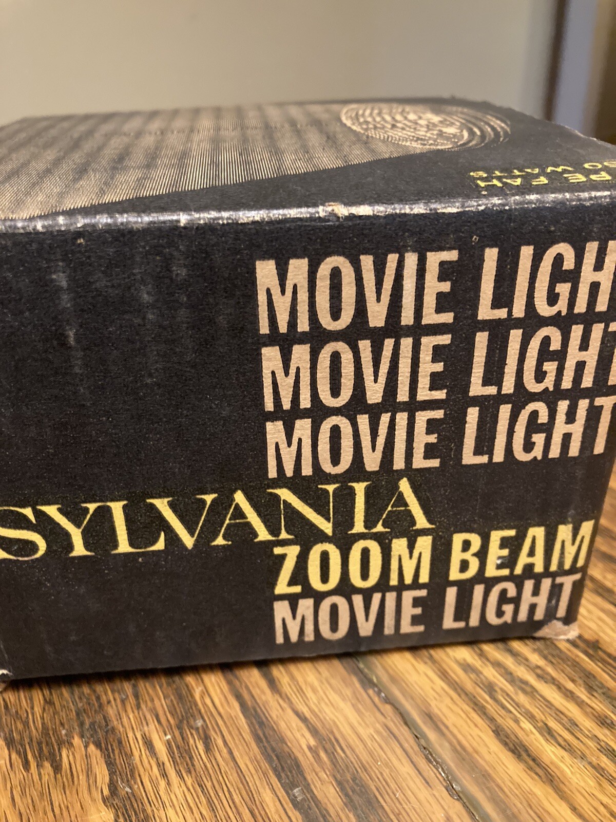 SYLVANIA Zoom Beam Movie Light NOS Type FAH 650 Watts 120 V USA Made RARE!