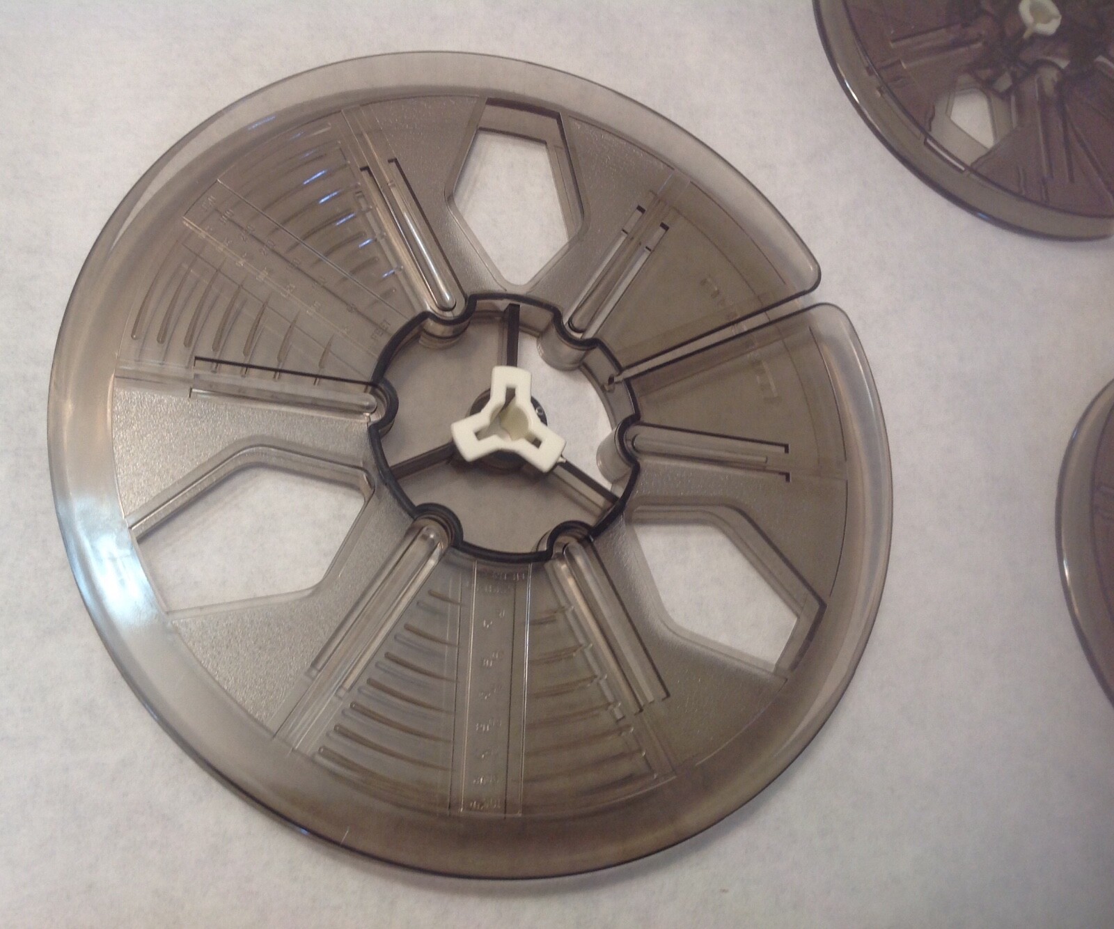 Tuscan dual 8mm film reels+cans Man. Aut. load 400ft made in Australia LOT OF 5