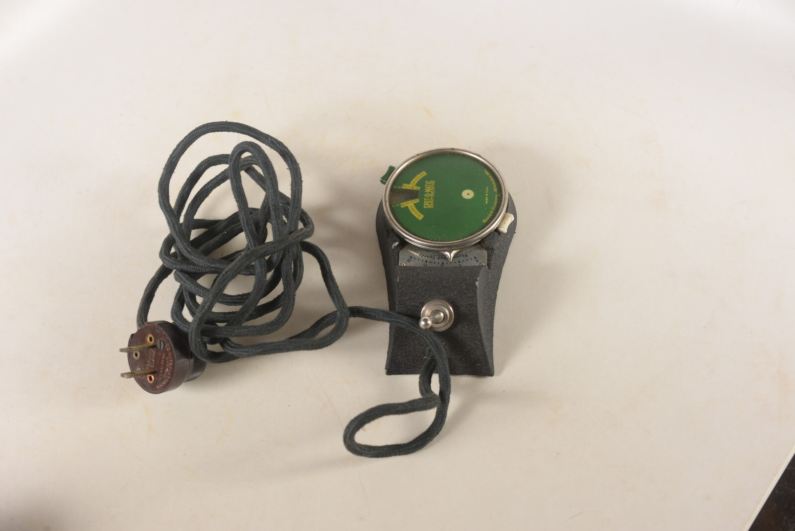 Kinnard Company Spot-O-Matic Enlarging Meter w/ box and instructions Untested