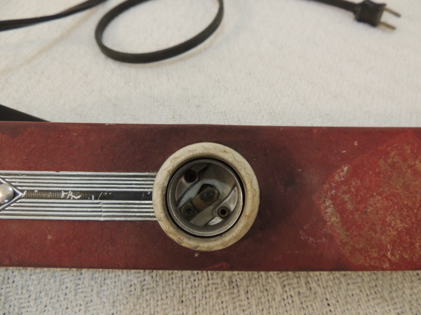 Vintage Original Acme Lite Mov-E-Lite 4 Light Bar Red & Black Chicago 50767