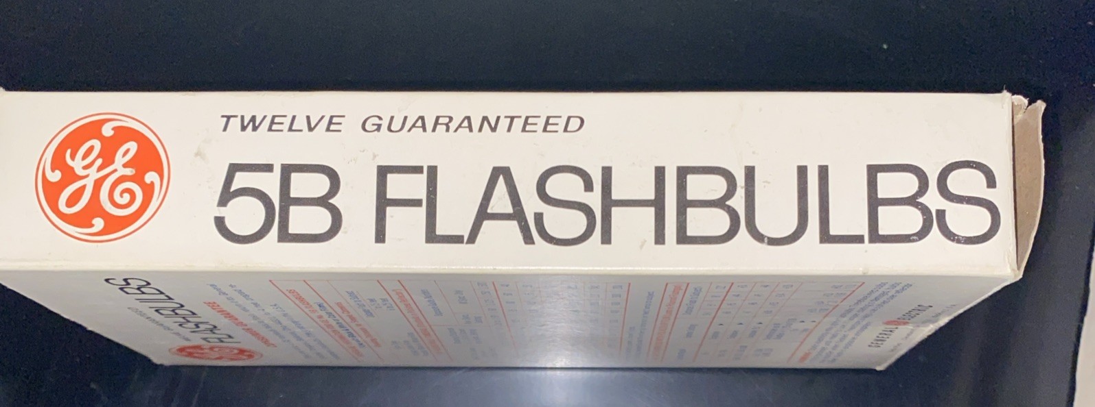 VINTAGE GE FLASHBULBS 5B BLUE TOP CAMERA 12 PCS ORIGINAL BOX