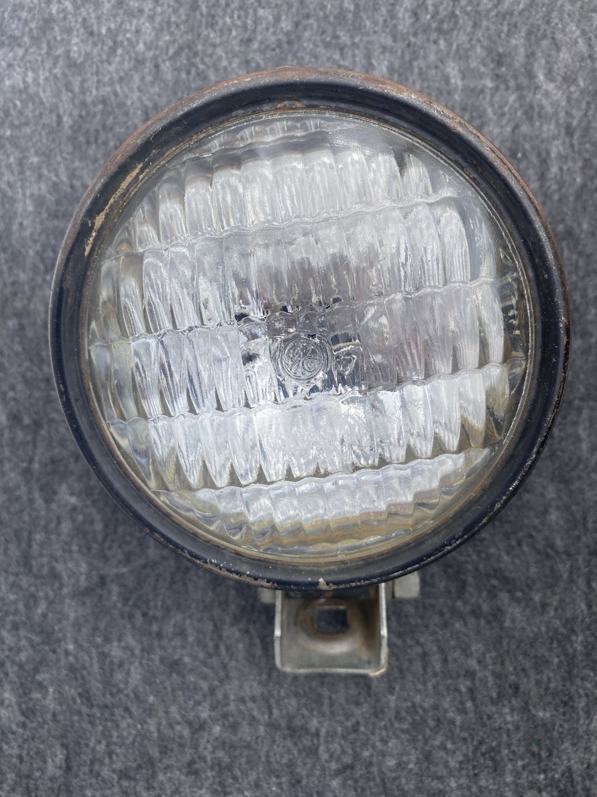 Vintage Untested Work Light Spotlight Mountable GE Bulb Lens Parts/Repair